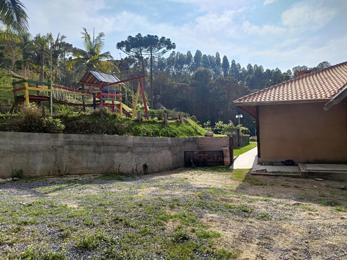 Solar Dos Canarios Sao Bento do Sapucai Bagian luar foto