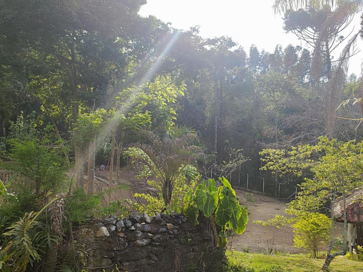 Solar Dos Canarios Sao Bento do Sapucai Bagian luar foto