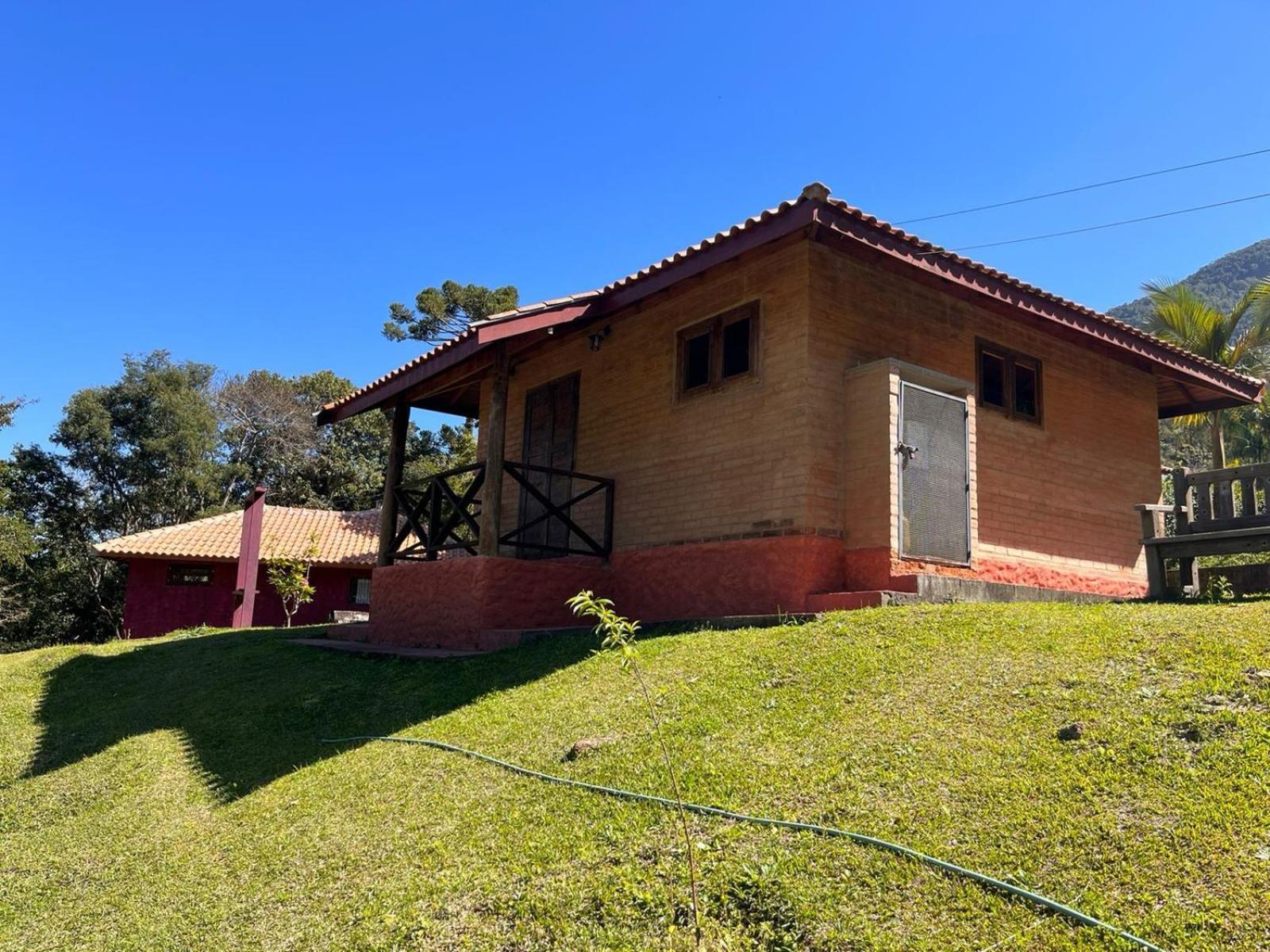 Solar Dos Canarios Sao Bento do Sapucai Bagian luar foto